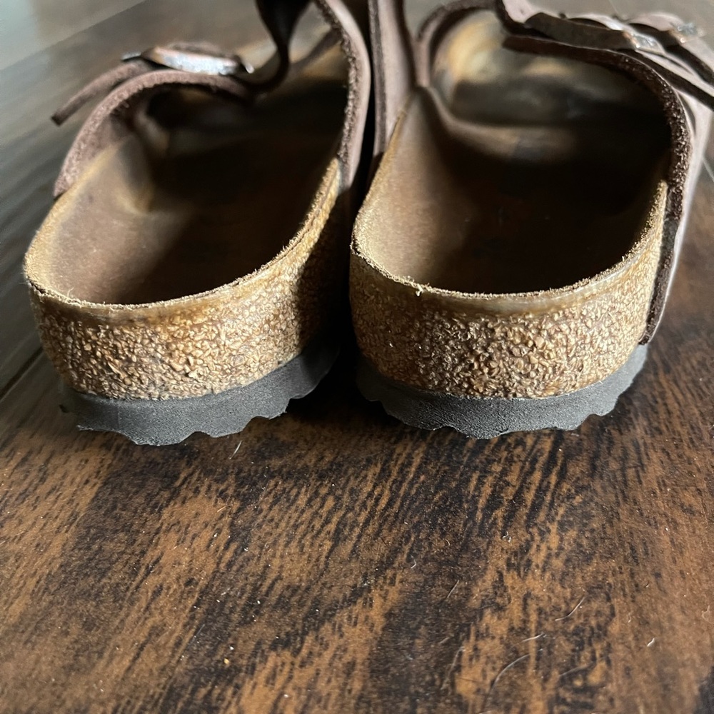 Sandals - Picture 2 of 5